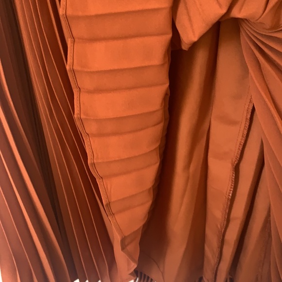 Nanette Lenore Pleated Sleeveless Smock Midi Dress - Picture 7 of 11